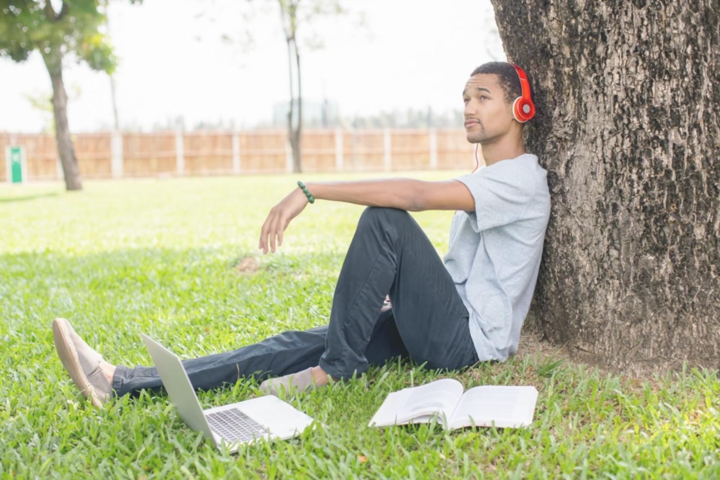 moraviqolent workshop participants collaborating on fundraising strategy exercises in Sydney office